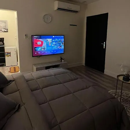استديو بدخُول ذاتي Apartment Riyadh Exterior photo